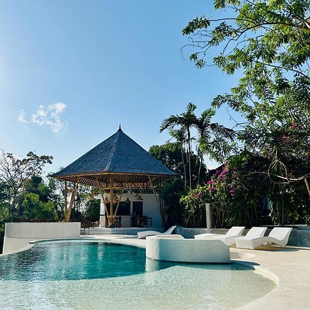 Tregge Surf Camp Uluwatu Ξενοδοχείο Εξωτερικό φωτογραφία